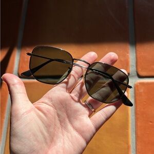 Ray-Ban Dark Lens Sunglasses Used Rayban Sunglasses Summer Beach Style